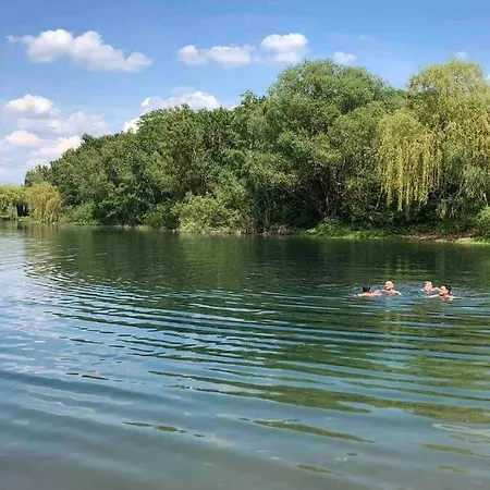 Idyllische Ferienwohnung Mit Rheinblick Köln
