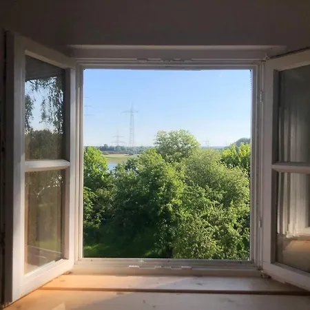 Lejlighed Idyllische Ferienwohnung Mit Rheinblick *