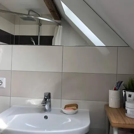 Idyllische Ferienwohnung Mit Rheinblick Köln